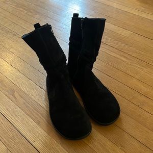 Groundies “Odessa” Barefoot Boots